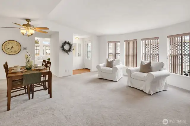 Entry into living room/dining area.