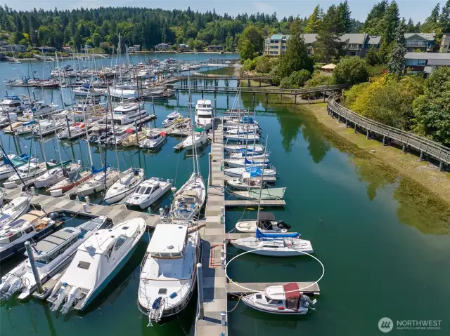 Slip M-10 is a 26' dock,
