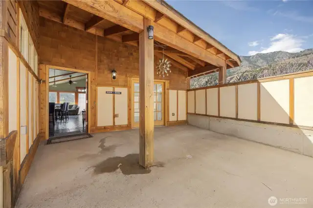 Spacious enclosed front patio