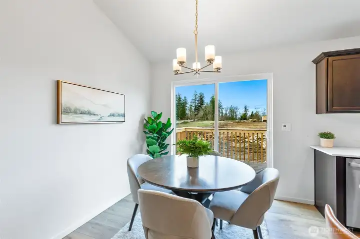 Photographs are for illustrative purposes only. Features, finishes, interior/exterior colors, landscaping and floorplan shown may vary from actual homes built.