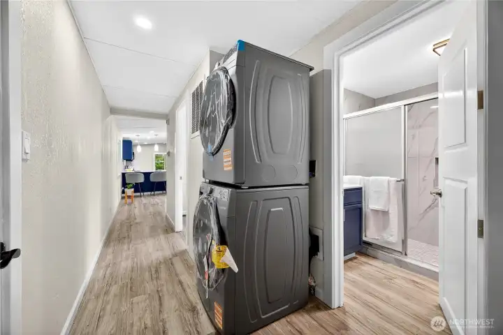 Full Size New washer and dryer