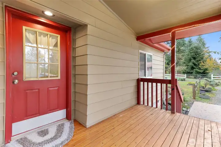 Lovely covered porch to keep you dry on those wet pacific northwest days.