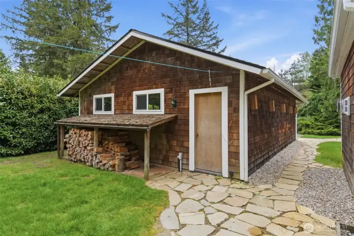 Another photo of this oversized detached garage and shop space.
