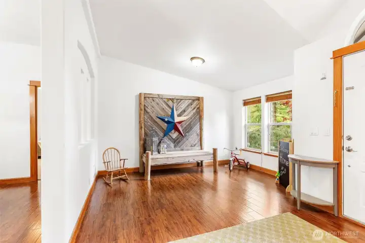 Great space for office/den area