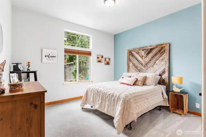2nd Bedroom.