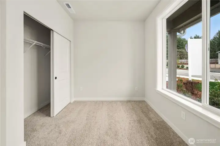 Photos of a previously completed home. Actual colors and finishes may vary. See site agent for details.