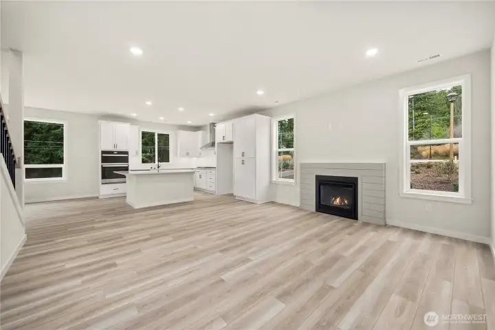 Photos of a previously completed home. Actual colors and finishes may vary. See site agent for details.