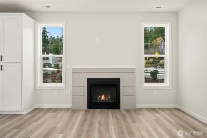 Photos of a previously completed home. Actual colors and finishes may vary. See site agent for details.