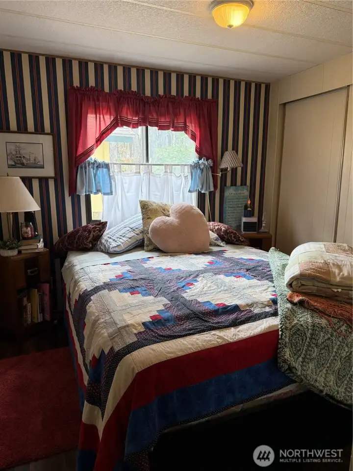 Secondary bedroom