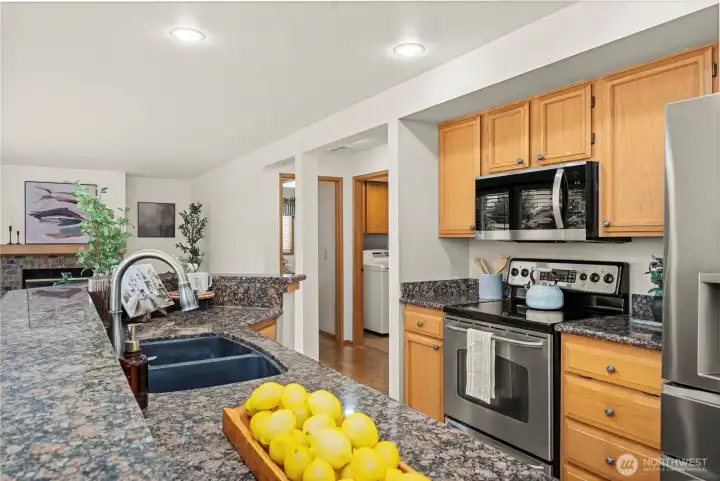 All appliances stay with home.