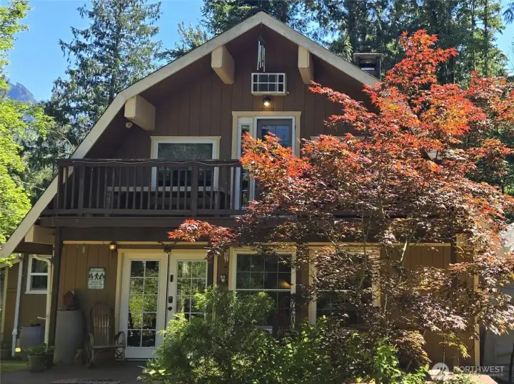 Welcome to The Owl's Nest. A charming, highly rated vacation rental.