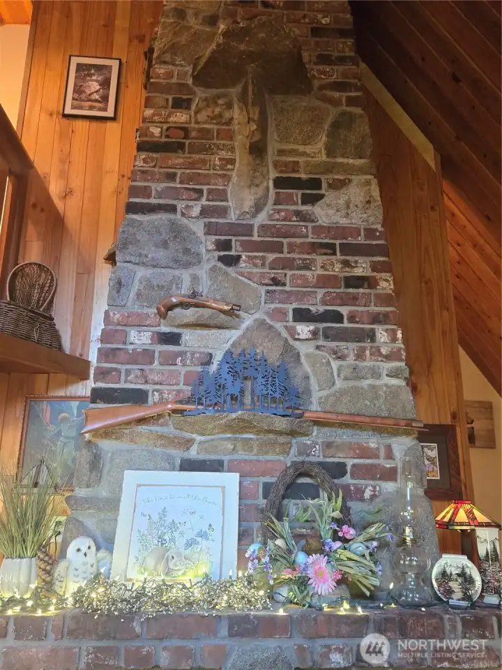 You and your guests will spend hours appreciating the fine craftsmanship.
