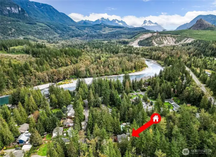 Short walk to great community riverfront.