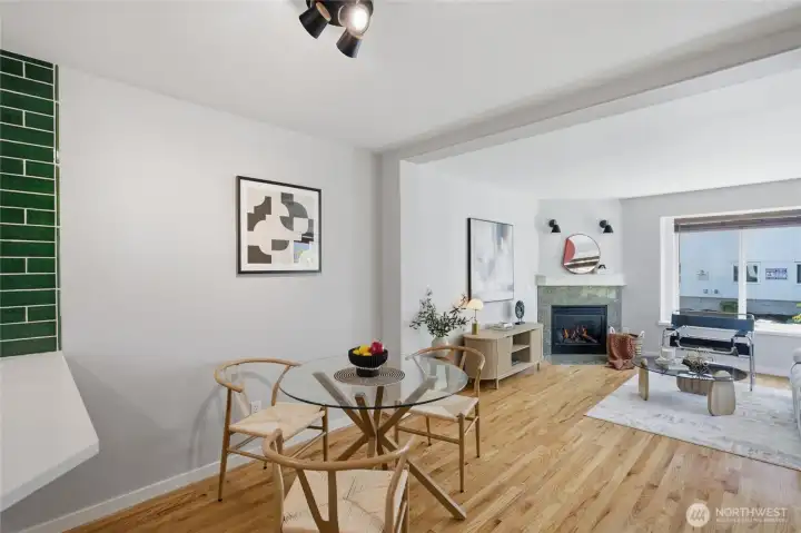 luxury vinyl plank (LVP) flooring throughout (2022)