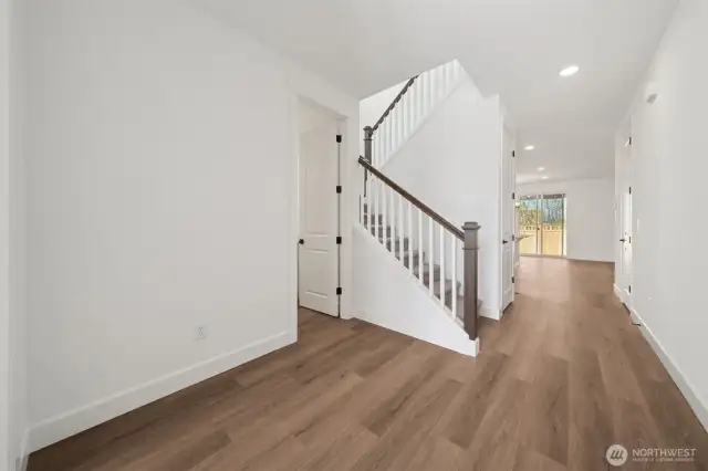 Actual Photos!! Ready to move in!