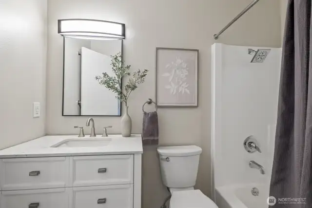upstairs full bathroom