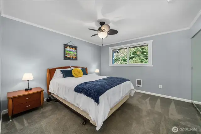 2nd bedroom