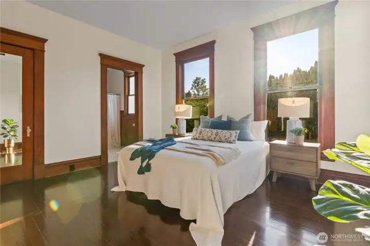 Primary Bedroom - Main Floor