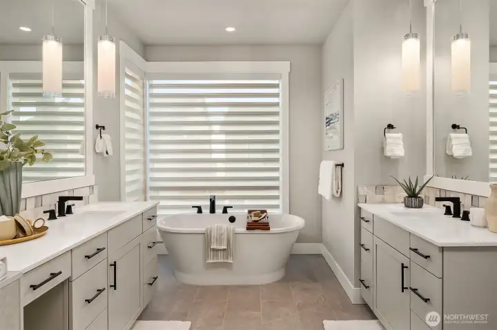 Soaking Tub & Dual Vanities