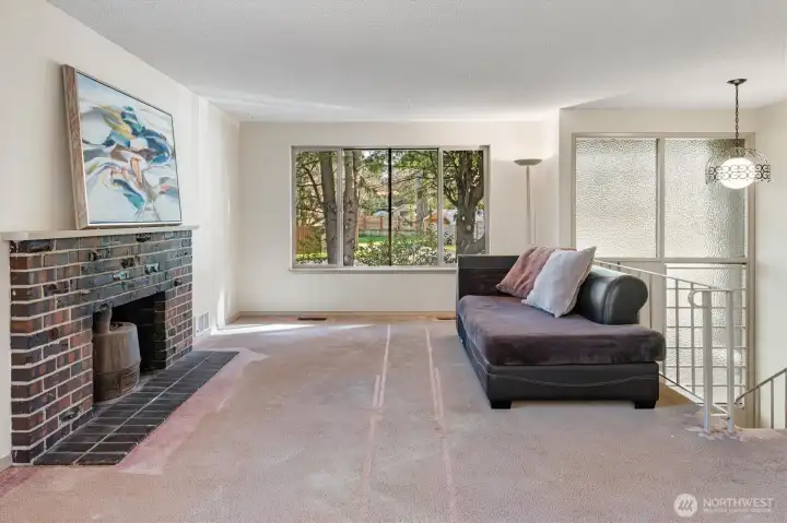 Double-paned windows.  Needs new carpeting - paint overspray on carpets.