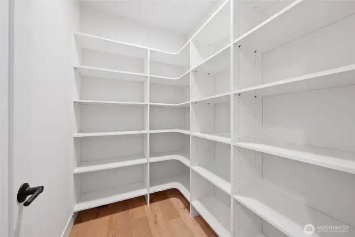 Walk in Pantry