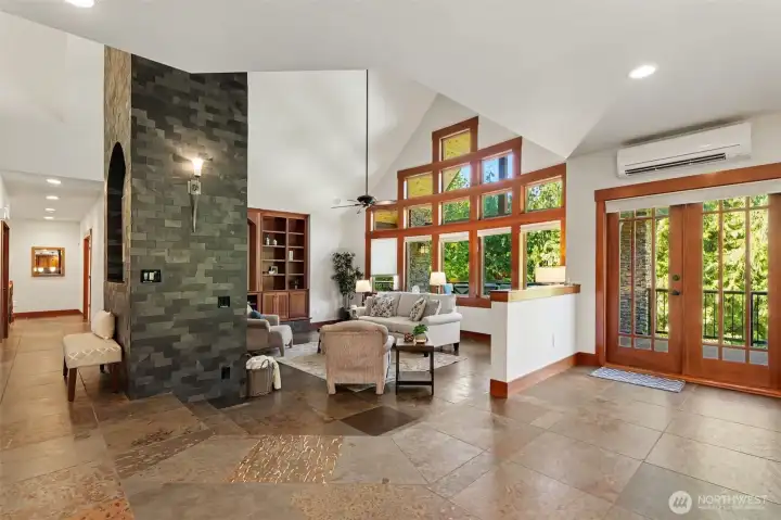 Spacious Living room Spacious Living room