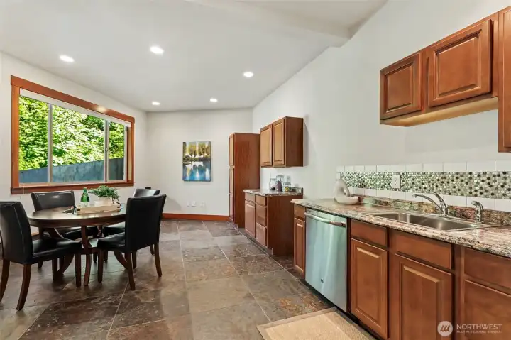 Lower Kitchen Lower Kitchen