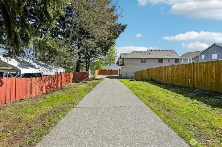 Long, private driveway