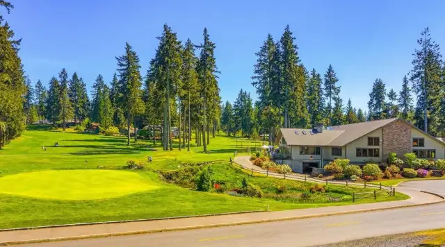 The Clubhouse opened in 2009 as the hub of our association. It houses our Golf Shop, Restaurant & Bar, Business Office and meeting rooms. The Restaurant & Bar at the Clubhouse stays busy serving members and the public.