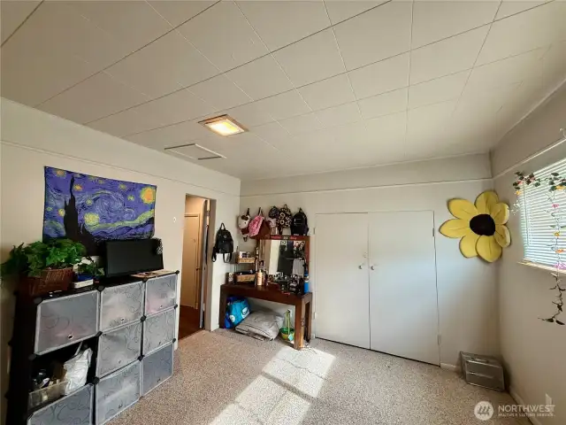 715