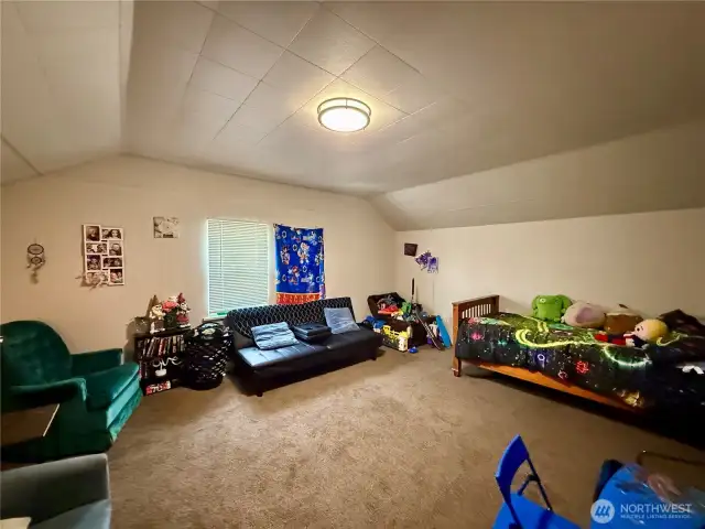 715