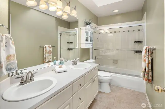 Hallway bath adjacent to the bonus room.