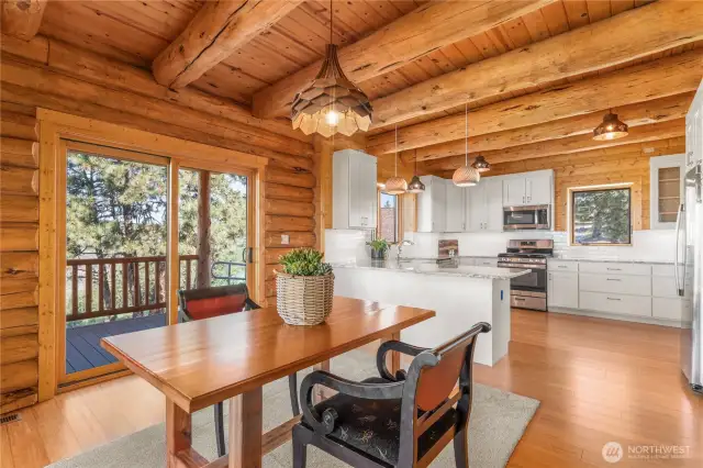 Kitchen & Dining Room