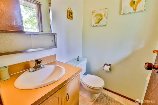 En suite Bath