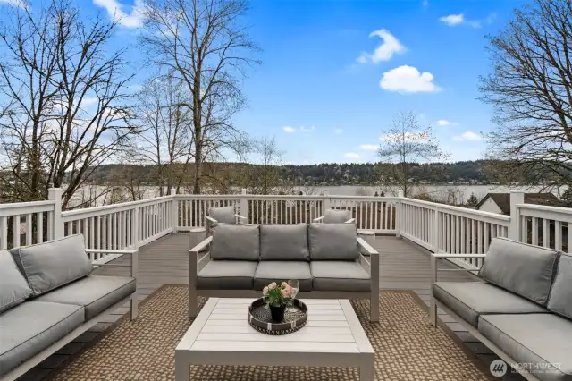 Spacious deck with view of Lake Washington, perfect for relaxing or entertaining.