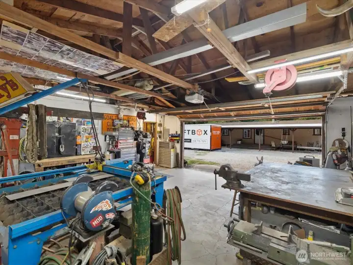 Detached garage or workshop with 220 v power.