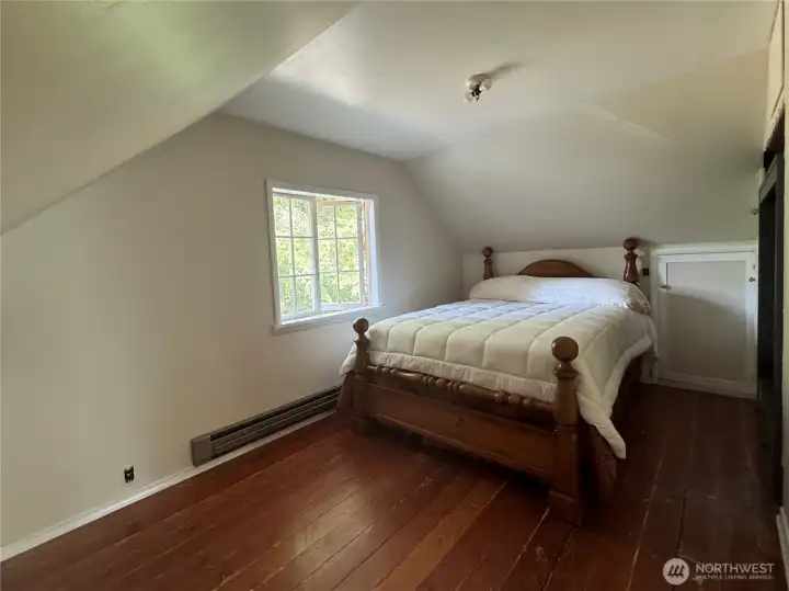 Bedroom 3 (Main Bedroom of house)