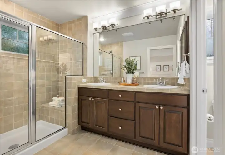 Primary Suite Bathroom