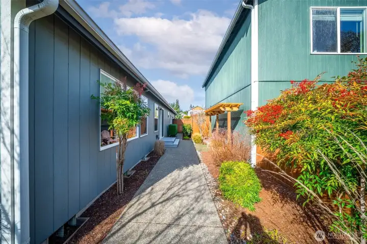 The easy button!  If you like to garden there is room to plant some fun stuff, but maintenance is a breeze here!