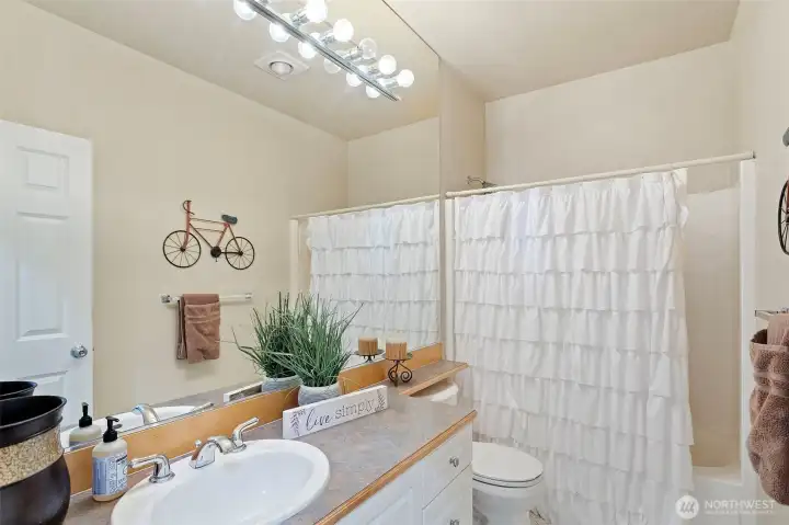 Full Guest Bath