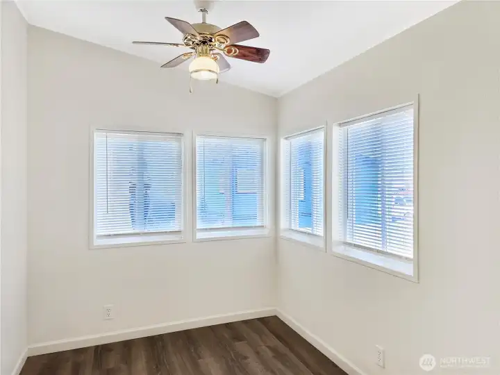 Corner breakfast nook—an inviting spot for casual meals, morning coffee, or enjoying natural light throughout the day.