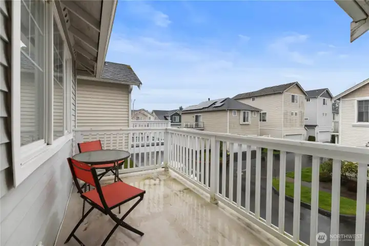 Relax outdoors with your morning coffee and enjoy a BBQ on the deck