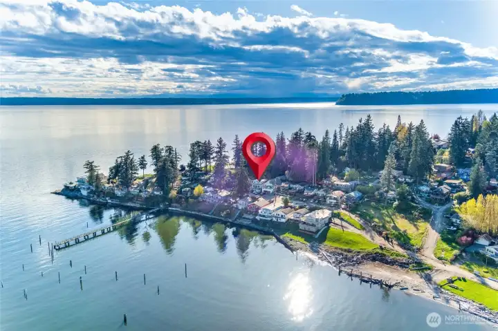 Shared community dock with private 24ft boat space