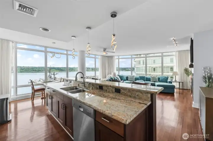 Welcome Home to unit #405 in Harborside Condominiums!