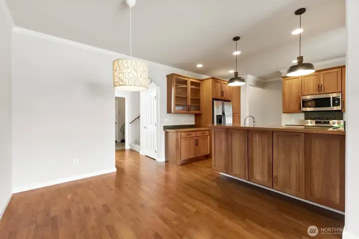 dining/kitchen