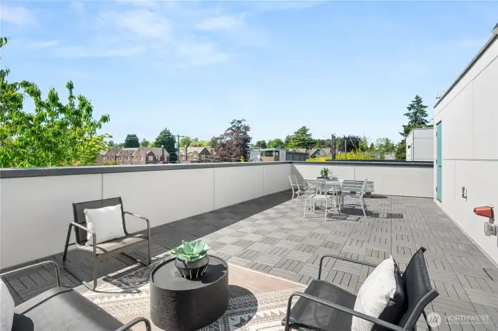 Oversized rooftop deck Oversized rooftop deck
