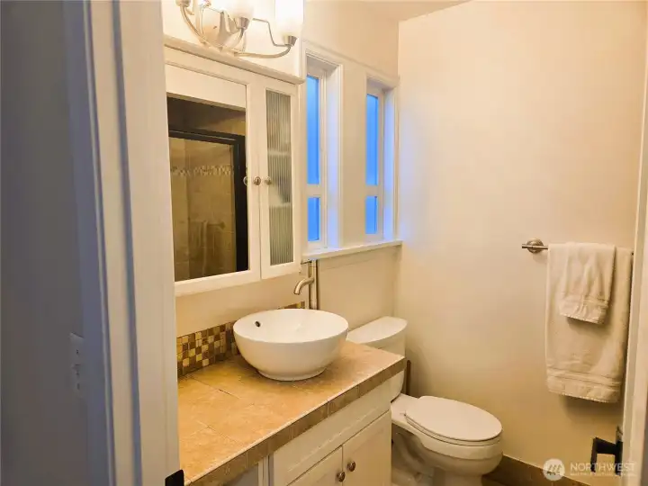 Upstairs primary bathroom