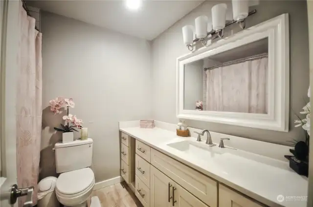 Ensuite Bathroom, with lots of counter space and storage