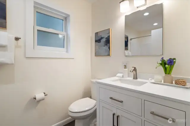 Newly renovated full bathroom