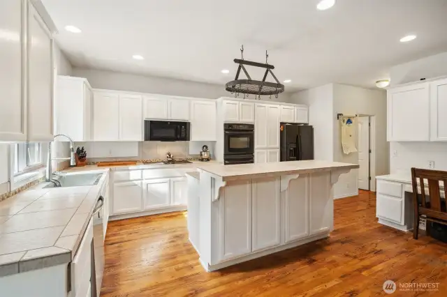 Kitchen - Island